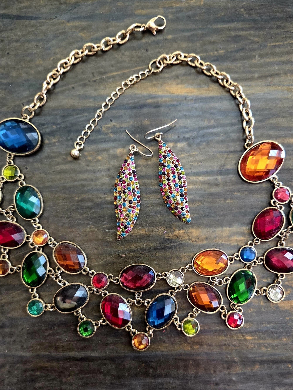 Avenue Multicolor Faceted Crystal Necklace & Drop Earrings